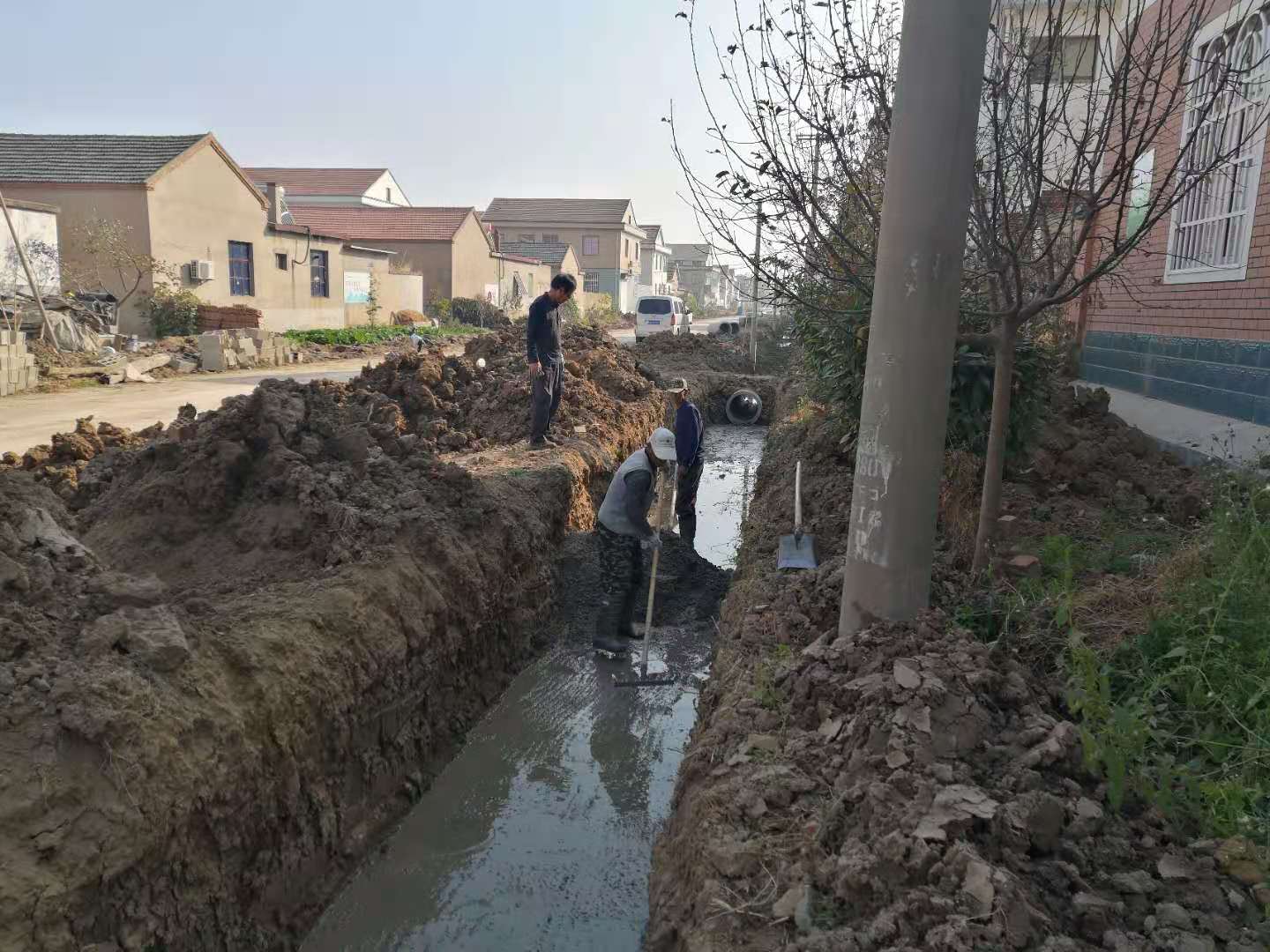 黄沙村积极推进雨污分流系统修建