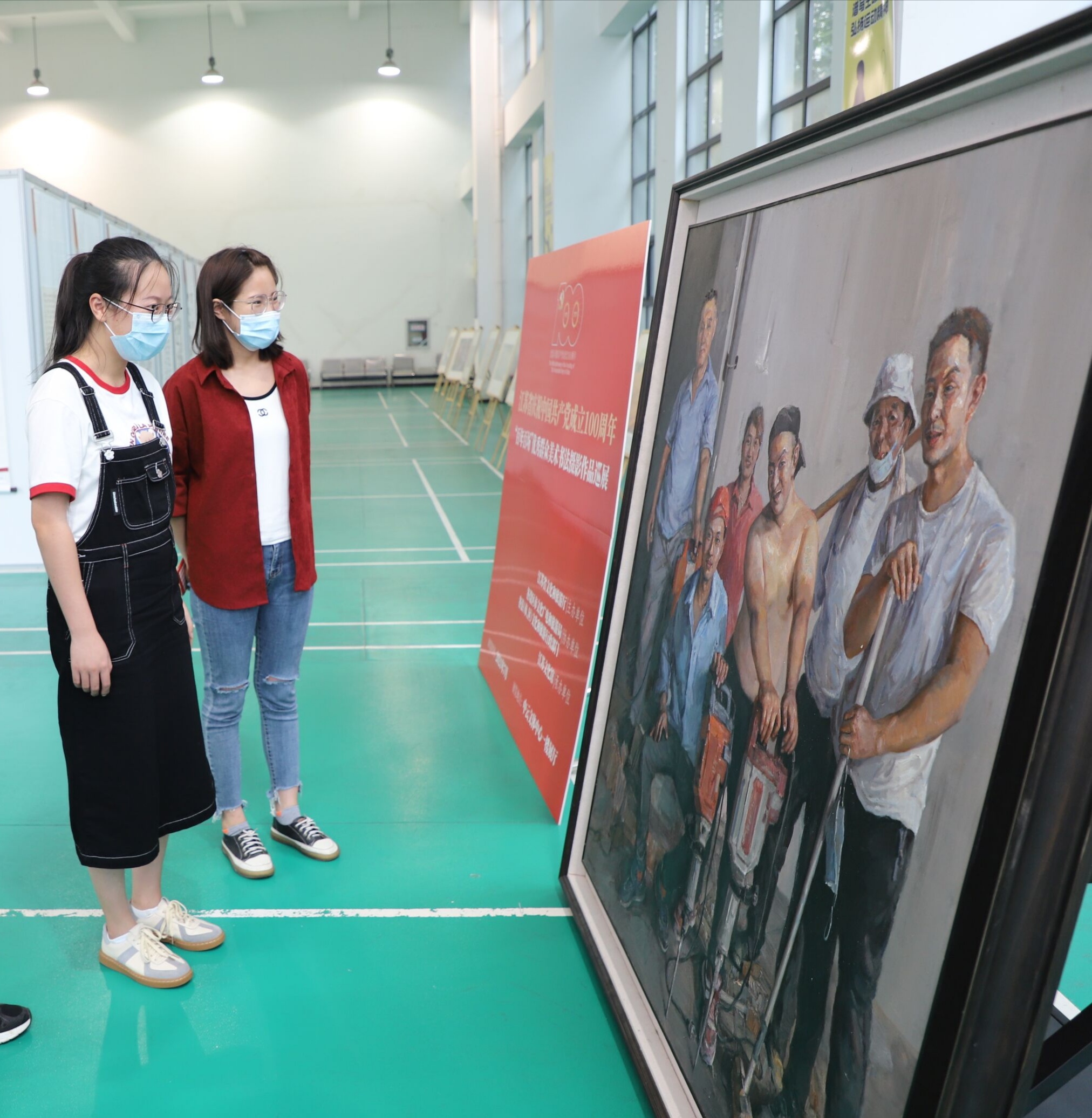 “百年百场”省级优秀群众美术书法摄影作品巡展走进开发区