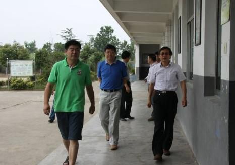 省政府教育督导室林放处长调研新坝镇义务教育均衡区创建工作