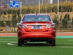 奇瑞汽车2015款艾瑞泽3