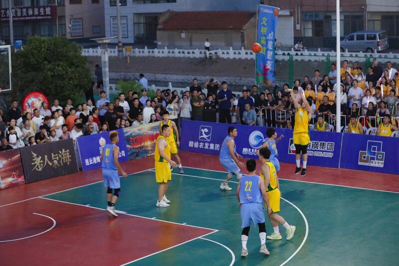 图说：连云港“赣超”掀起黄海之滨篮球“风暴”