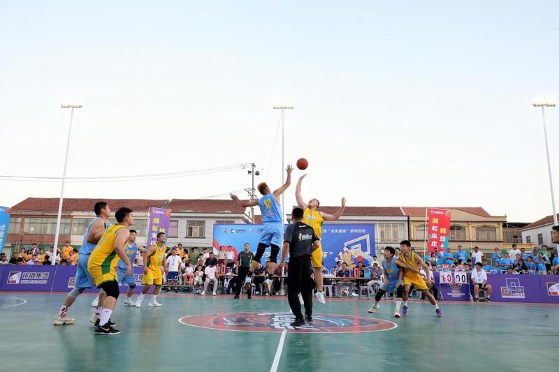 图说：连云港“赣超”掀起黄海之滨篮球“风暴”