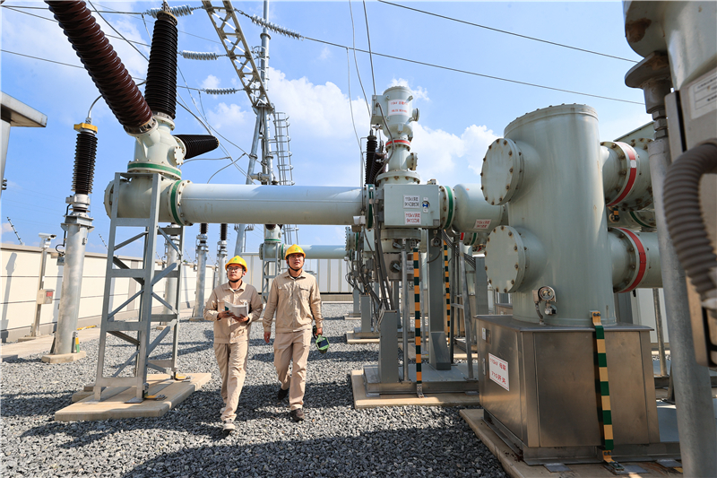 连云港：战高温 保供电